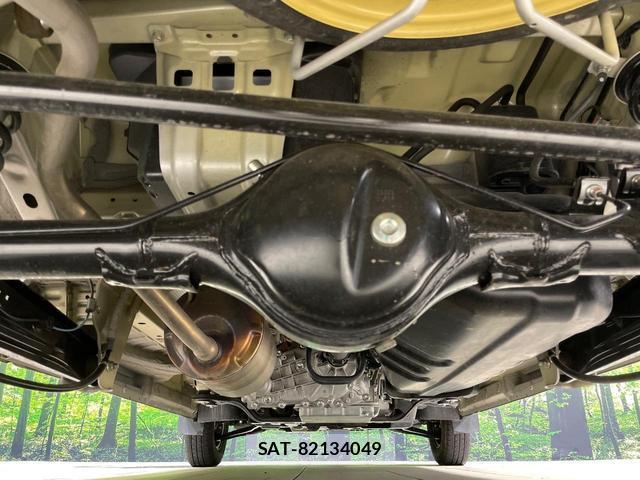 Suzuki EVERY 2023-11 8343615-18