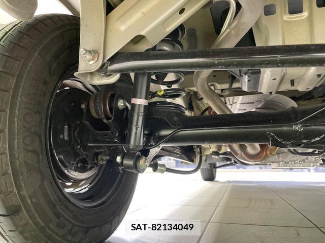Suzuki EVERY 2023-11 8343615-19