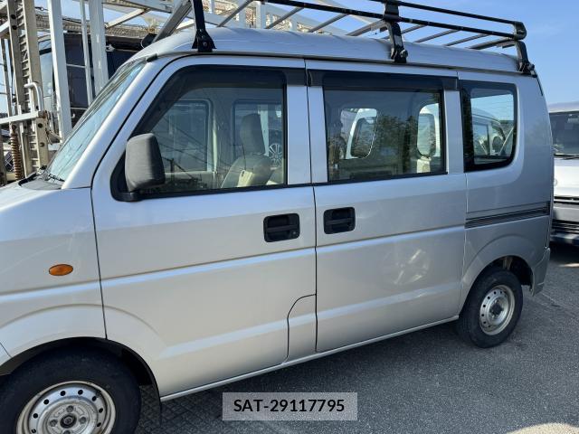 Suzuki EVERY 2014-02 8343653-3