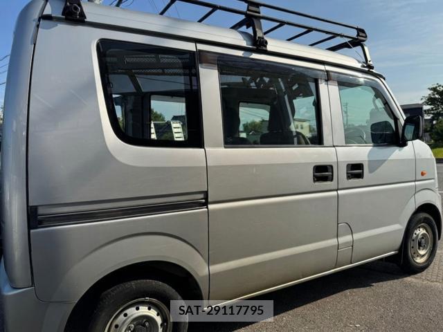 Suzuki EVERY 2014-02 8343653-5