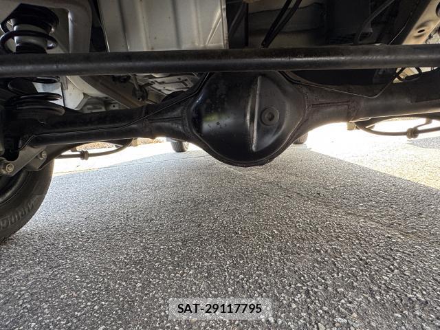 Suzuki EVERY 2014-02 8343653-9