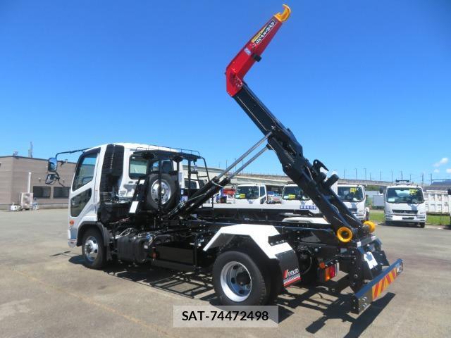 MITSUBISHI FUSO Fighter 2026-05 8342887-11
