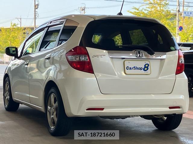 Honda FIT 2012-07 8344087-1