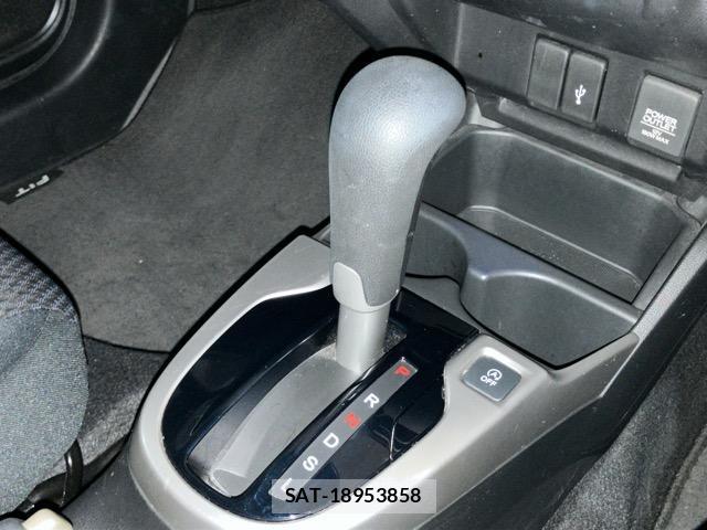 Honda FIT 2017-12 8344088-13