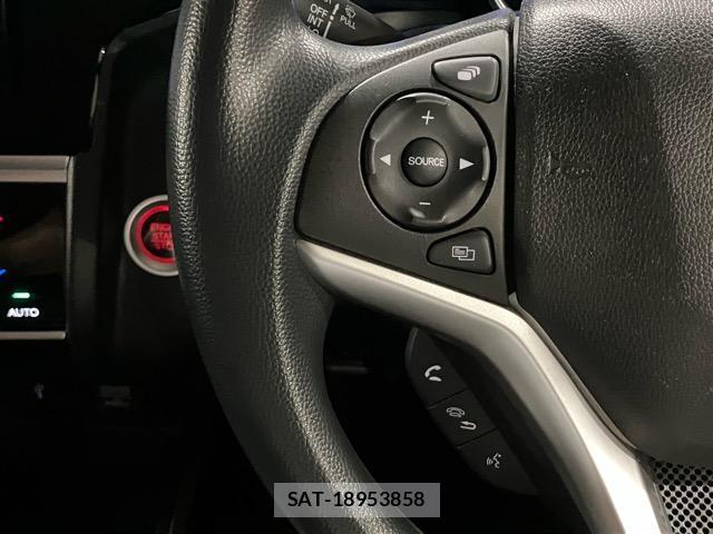 Honda FIT 2017-12 8344088-14