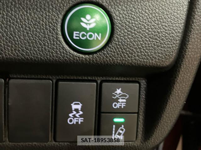 Honda FIT 2017-12 8344088-16