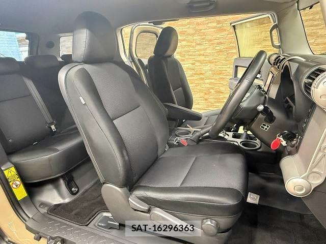 Toyota FJ CRUISER 2017-05 8342340-10