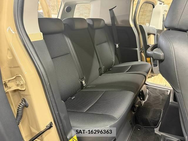 Toyota FJ CRUISER 2017-05 8342340-11