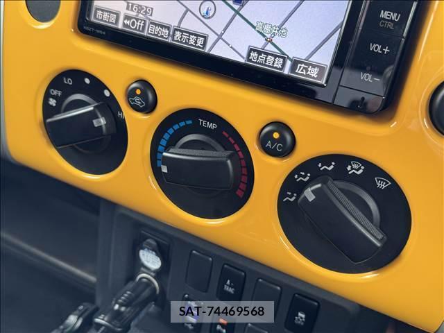 Toyota FJ CRUISER 2015-06 8343140-11