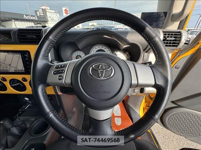 Toyota FJ CRUISER 2015-06 8343140-12