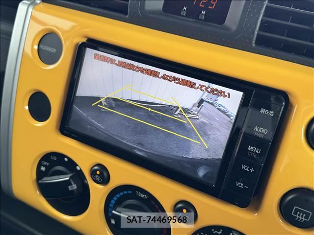 Toyota FJ CRUISER 2015-06 8343140-3