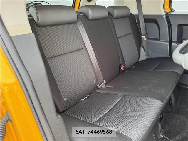Toyota FJ CRUISER 2015-06 8343140-8