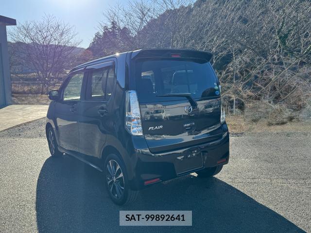 Mazda FLAIR 2014-01 8343692-10