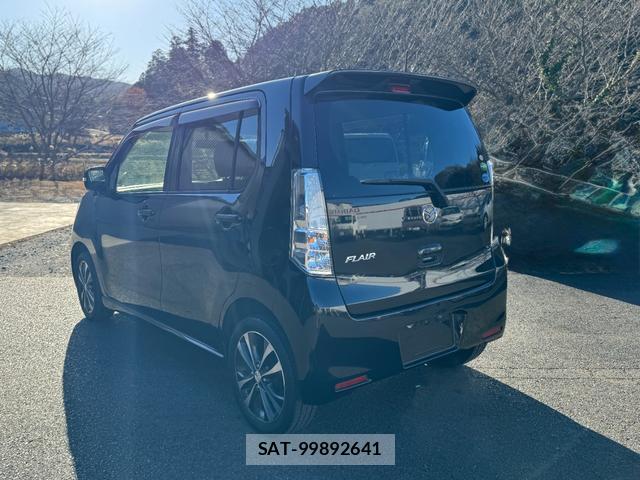 Mazda FLAIR 2014-01 8343692-4