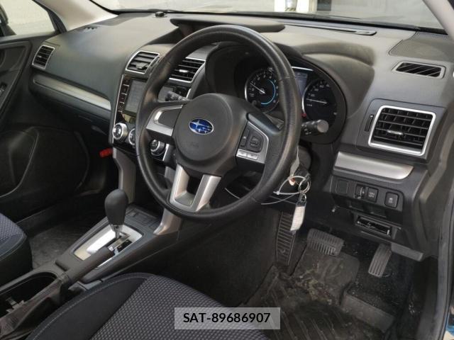 Subaru FORESTER 2017-12 8343825-2