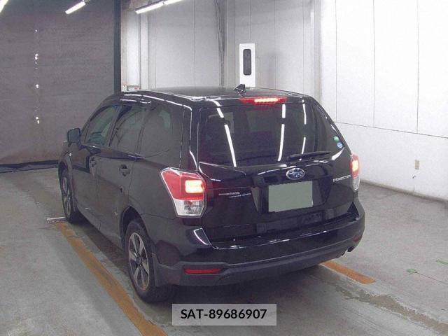 Subaru FORESTER 2017-12 8343825-4