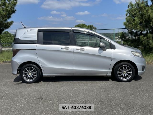 Honda FREED SPIKE 2012-02 8342365-5