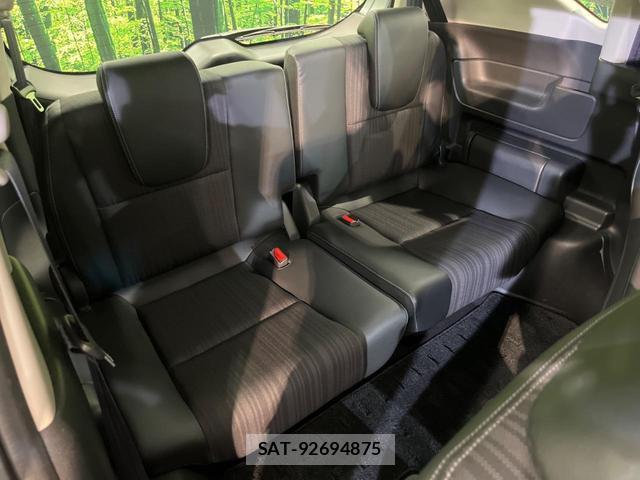 Honda FREED 2016-10 8342927-11