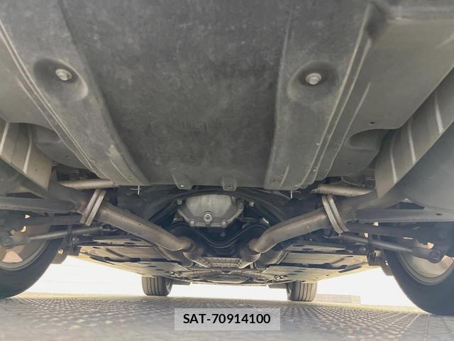 Nissan FUGA 2015-07 8342031-19
