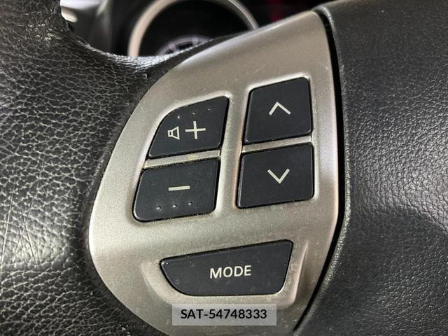 Mitsubishi GALANT FORTIS 2014-03 8344152-18