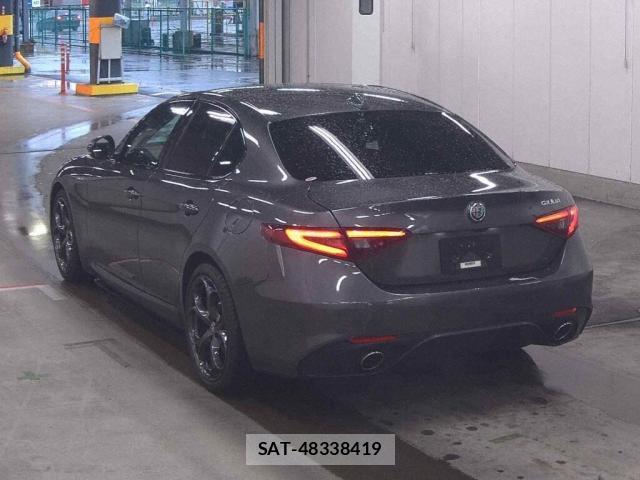 ALFA ROMEO Giulia 2021-06 8343918-1