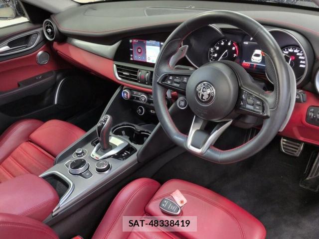 ALFA ROMEO Giulia 2021-06 8343918-2