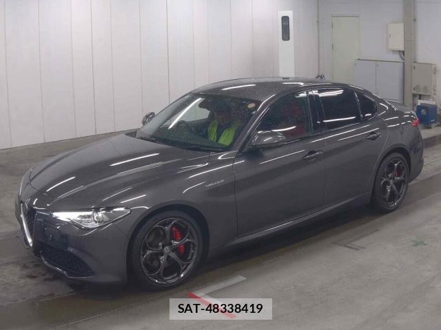 ALFA ROMEO Giulia 2021-06 8343918-3