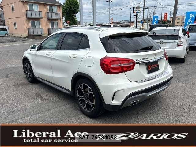 Mercedes Benz GLA-CLASS 2014-06 8342266-11