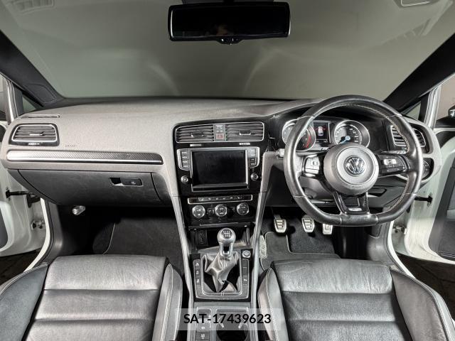 VolksWagen GOLF R 2016-07 8343130-5