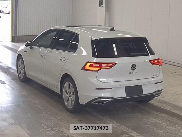 VolksWagen GOLF 2021-05 8342969-1