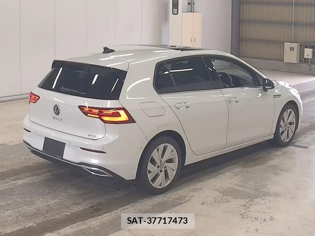 VolksWagen GOLF 2021-05 8342969-4