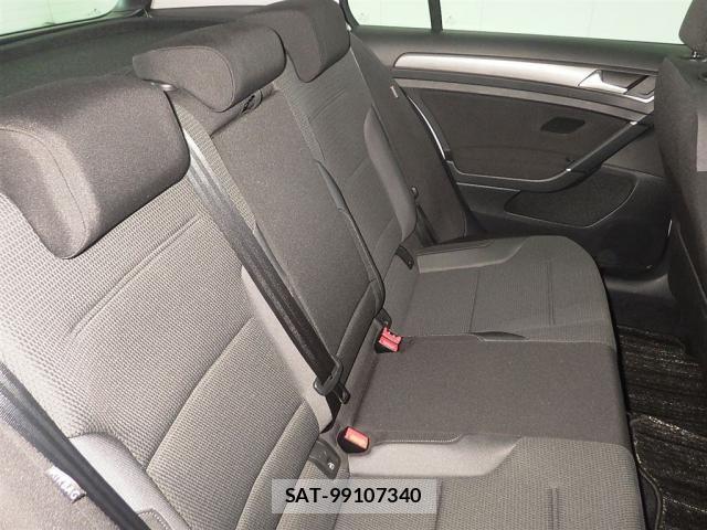 VolksWagen GOLF 2019-08 8342971-5