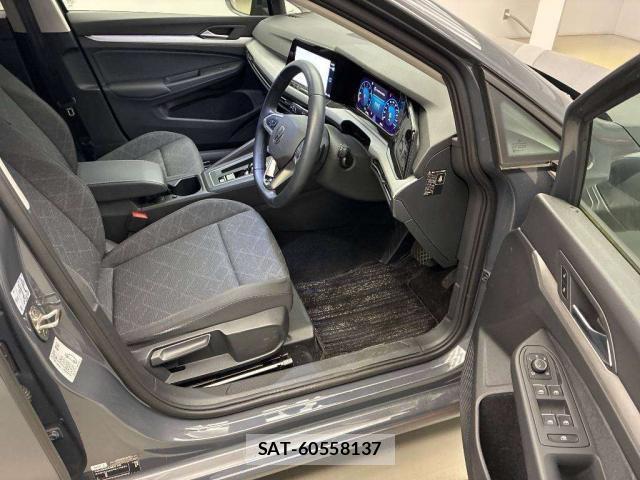 VolksWagen GOLF 2023-05 8342993-4