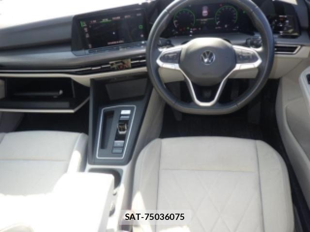 VolksWagen GOLF 2021-05 8343806-2