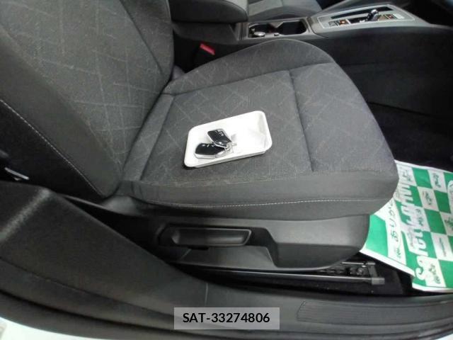 VolksWagen GOLF 2023-08 8343813-8