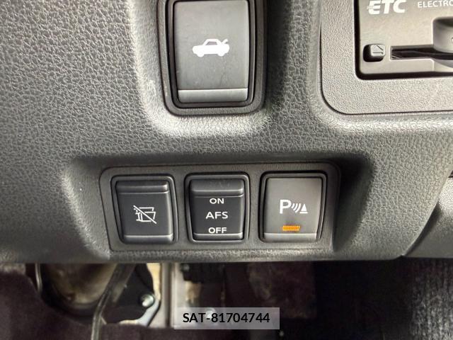 Nissan GT-R 2017-05 8343972-10