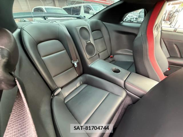 Nissan GT-R 2017-05 8343972-16