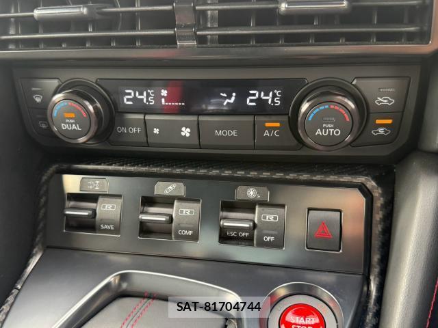 Nissan GT-R 2017-05 8343972-8