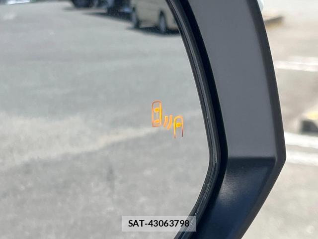 Toyota HARRIER HYBRID 2023-12 8342827-4