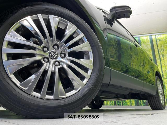 Toyota HARRIER HYBRID 2023-02 8343328-12
