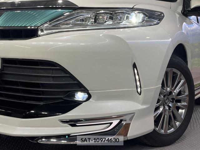 Toyota HARRIER 2017-07 8342499-12