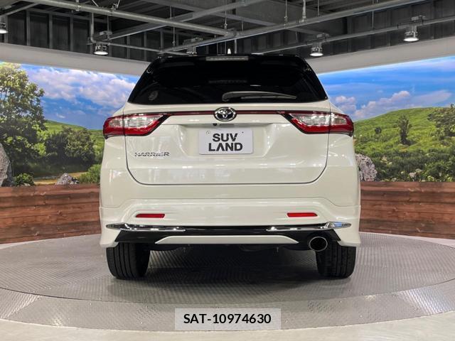 Toyota HARRIER 2017-07 8342499-15