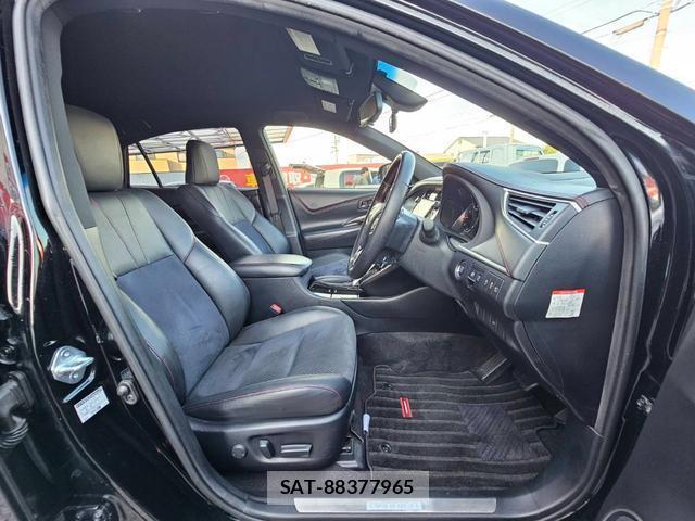 Toyota HARRIER 2017-06 8342935-12