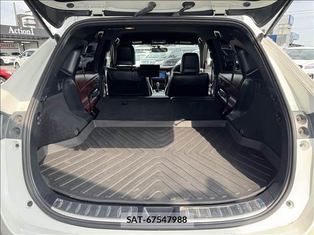 Toyota HARRIER 2017-06 8343141-19