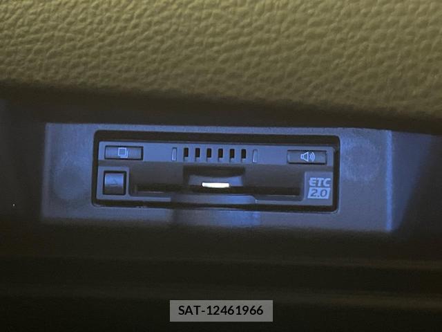 Toyota HARRIER 2020-06 8343190-6