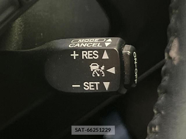 Toyota HARRIER 2015-10 8343195-5