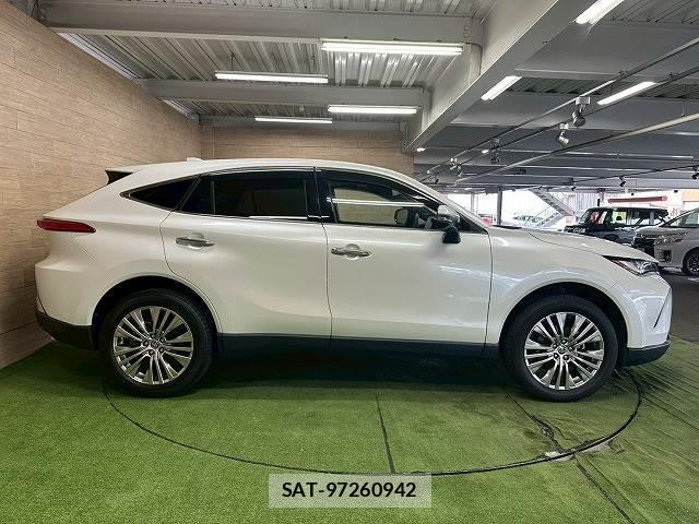 Toyota HARRIER 2023-09 8343979-17