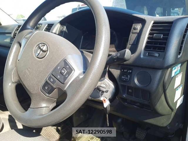 Toyota HIACE VAN 2020-10 8342806-3