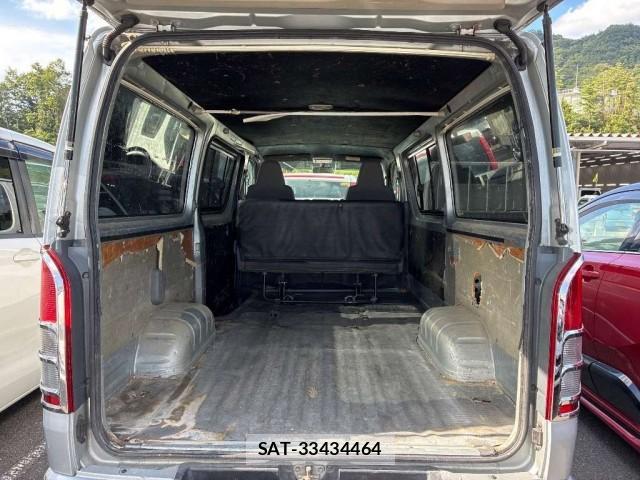 Toyota HIACE VAN 2007-06 8342815-2