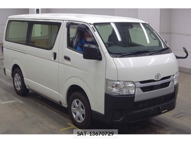 Toyota HIACE VAN 2023-06 8342817-0